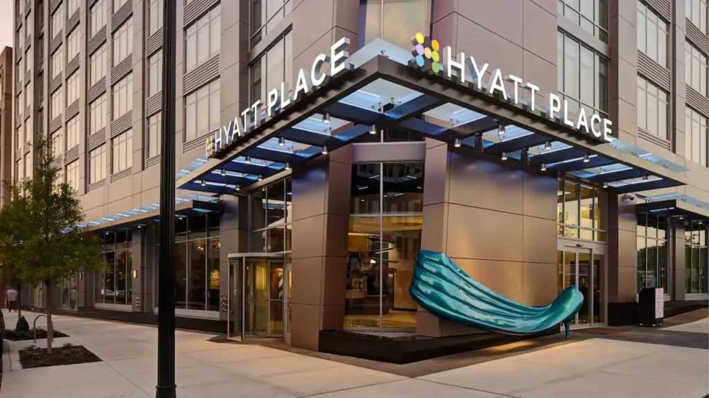 Hyatt Place Arlington Courthouse plaza front entrance - Virginia Spiritual Retreat